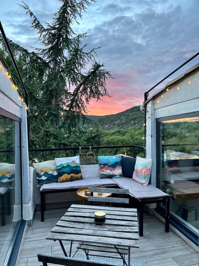 Appartement Sur Les Toits, Tres Jolie Vue Provence Gréoux-les-Bains Exterior foto